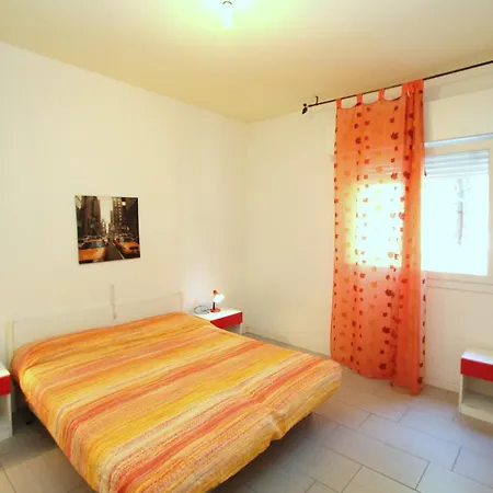 A Calm Escape Close To The - Beahost Apartmán
